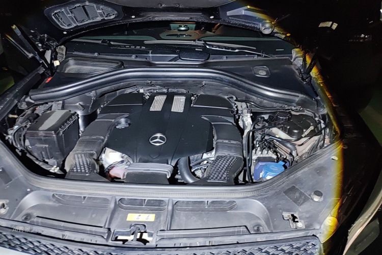 Mercedes-Benz GLE Class 2017 car image #22