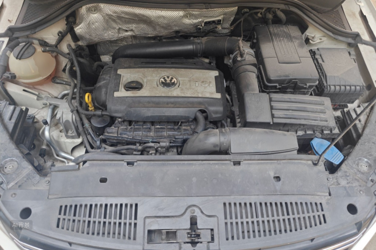 Volkswagen Tiguan 2015 car image #22