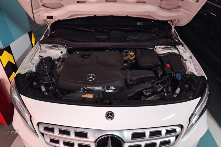 Mercedes-Benz GLA Class 2019 immagine di auto #22