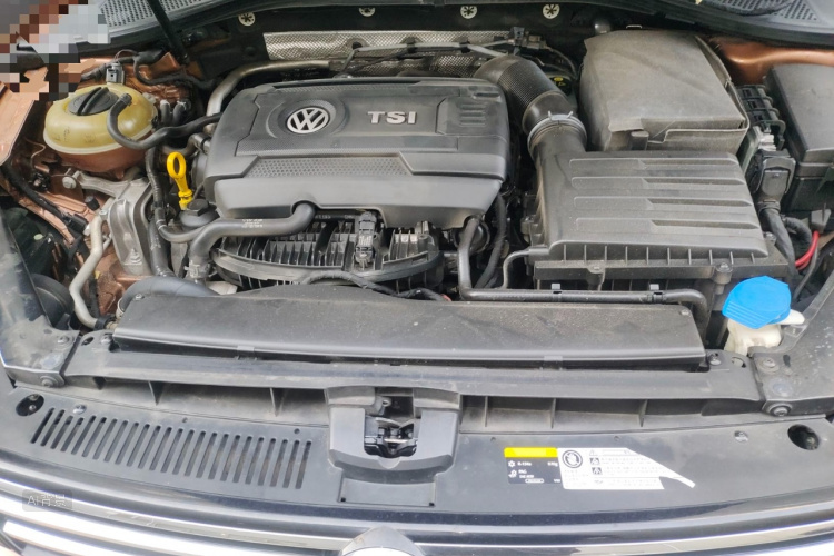 Volkswagen Lamando 2015 car image #22