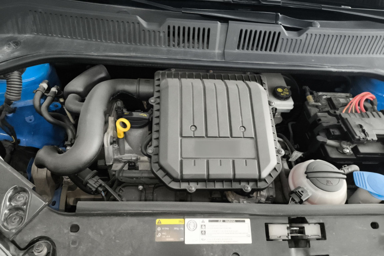 Volkswagen up! 2016 car image #22