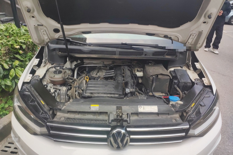 Volkswagen Touran 2017 immagine di auto #22