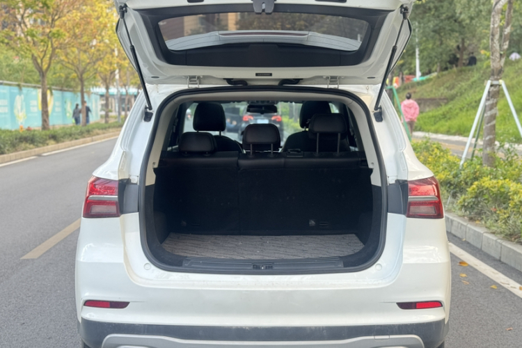 Roewe RX5 2022 изображение автомобиля #22