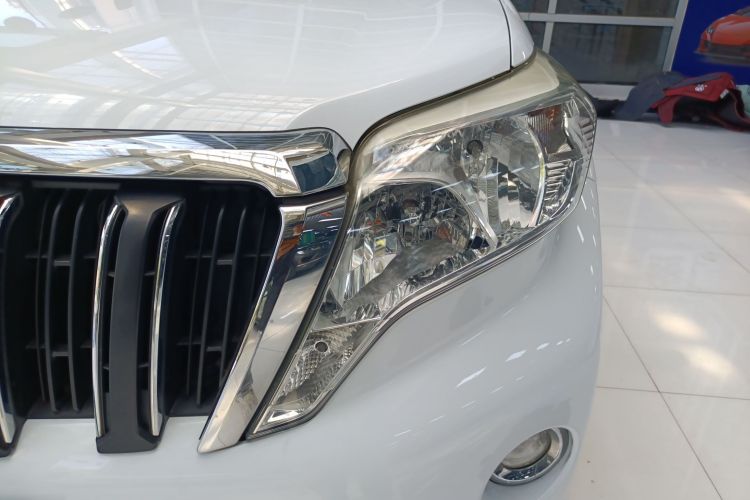 Toyota Land Cruiser Prado 2016 car image #22