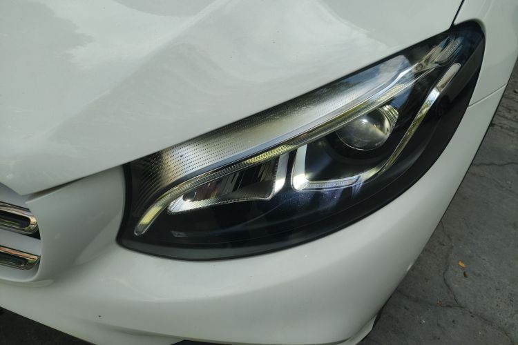 Mercedes-Benz GLC Class 2016 صورة سيارة #22