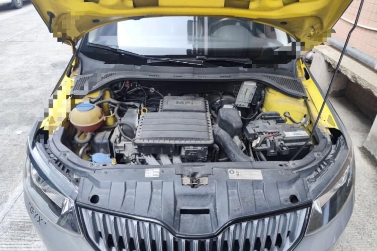 Skoda Fabia 2016 immagine di auto #22