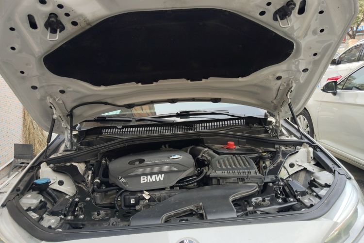 BMW 1 Series 2018 immagine di auto #22