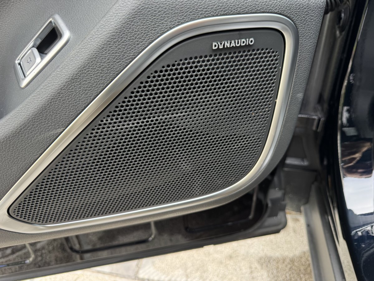 HongQi HS7 PHEV 2024 #22 HongQi HS7 PHEV 2024 car image #22