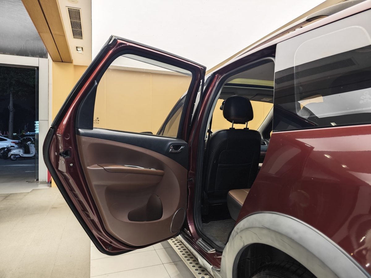 Forthing JOYEAR X5 2016 #22 Forthing JOYEAR X5 2016 car image #22