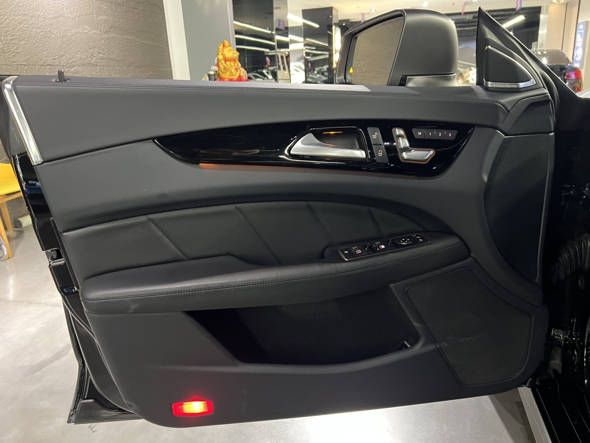 Mercedes-Benz CLS AMG 2017 imagem de carro #22