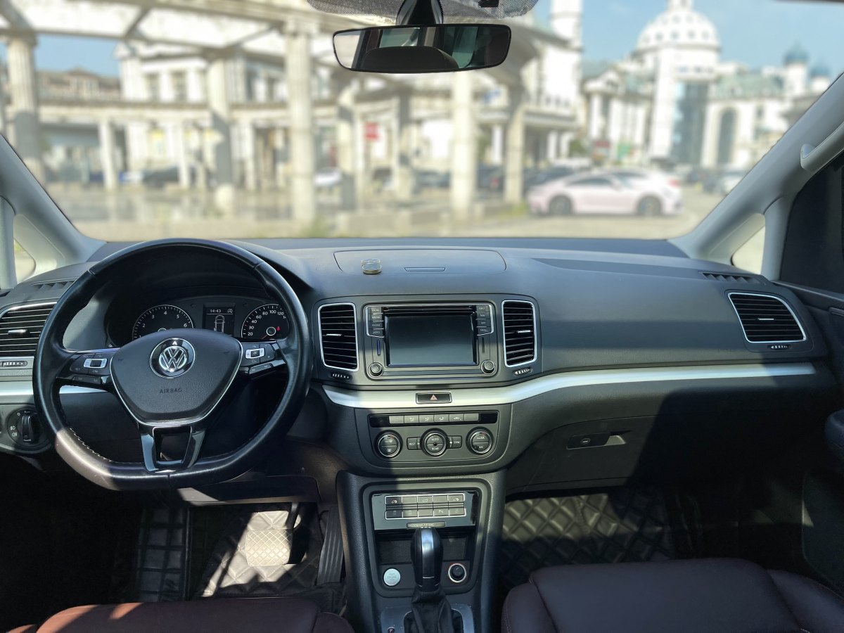 Volkswagen Sharan 2018 immagine di auto #22