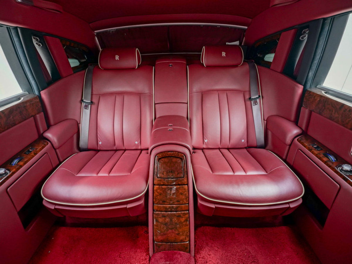 Rolls-Royce Phantom 2016 car image #22