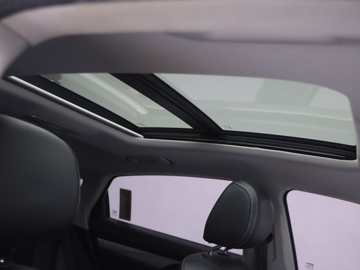 GEELY Ulion New Energy 2021 #22 GEELY Ulion New Energy 2021 car image #22