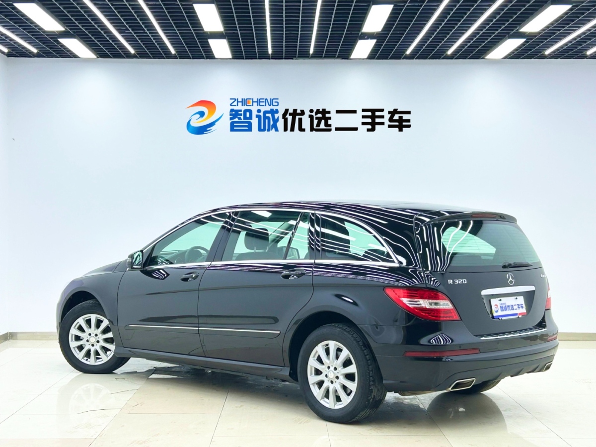 Mercedes-Benz R Class 2015 #22 Mercedes-Benz R Class 2015 car image #22