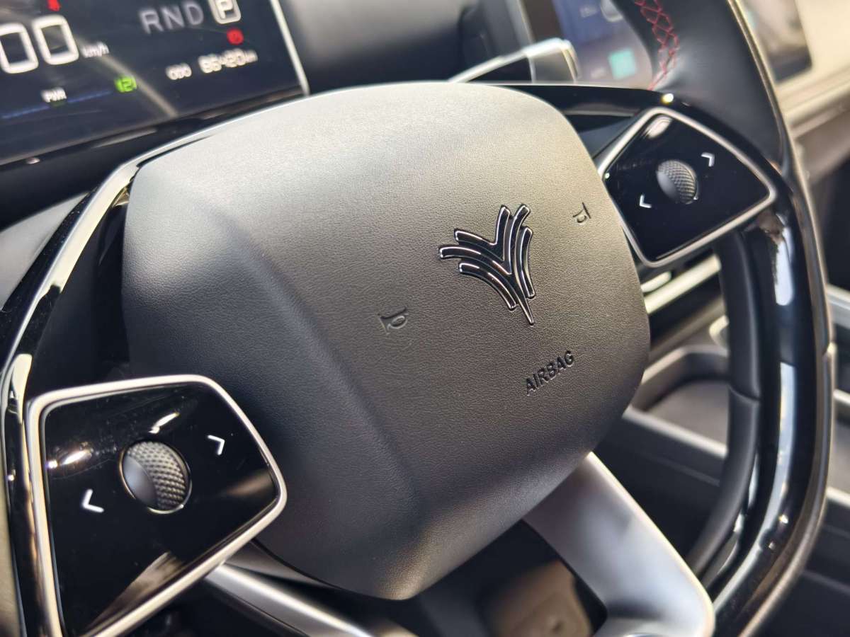 哪吒汽车 哪吒X 2024 #22 哪吒汽车 哪吒X 2024 汽车图片 #22