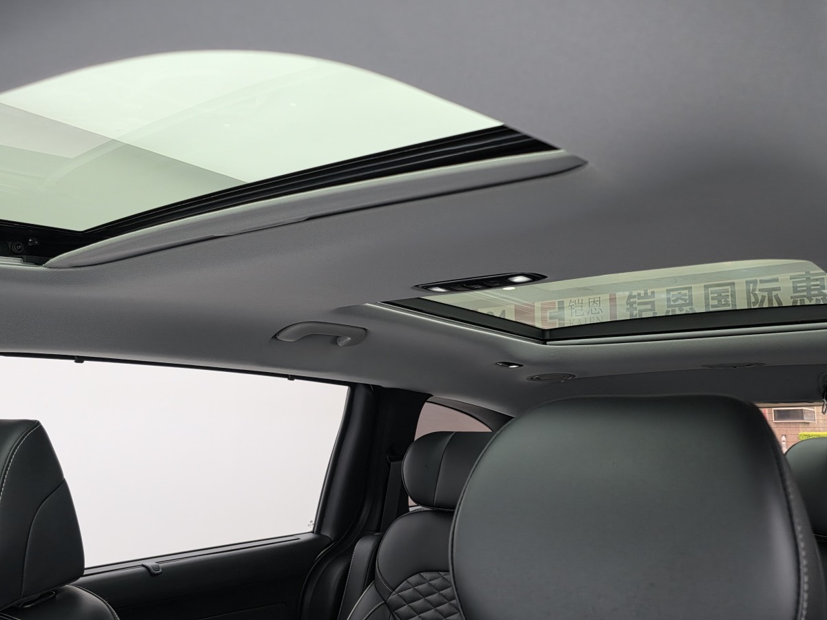 Hyundai Custo 2021 car image #22