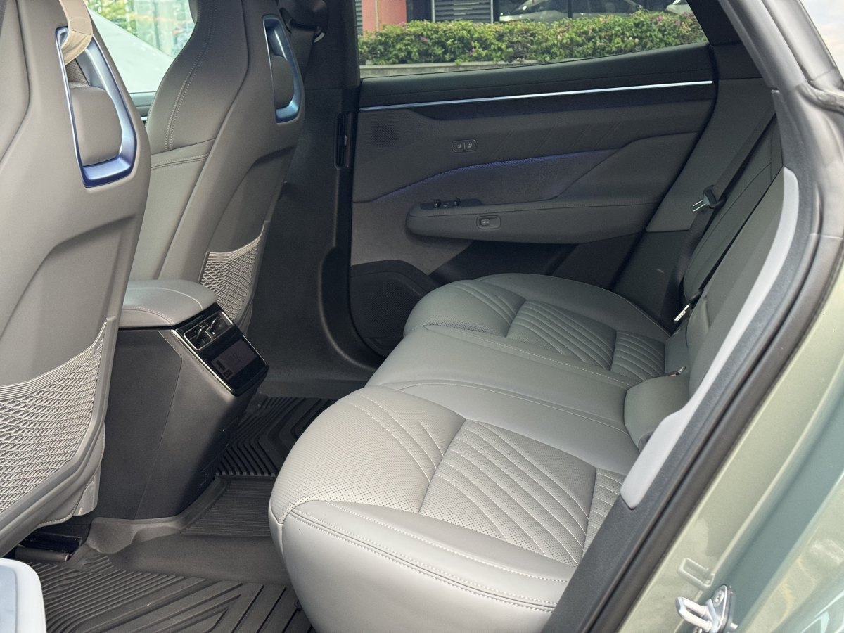 极氪 极氪001 FR 2024 汽车图片 #22