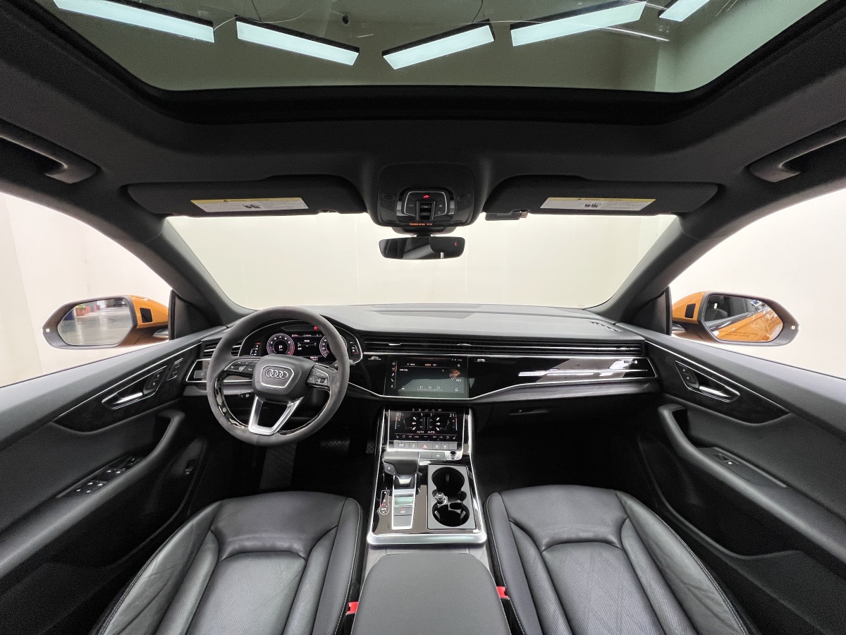 Audi RS Q8 2020 car image #22