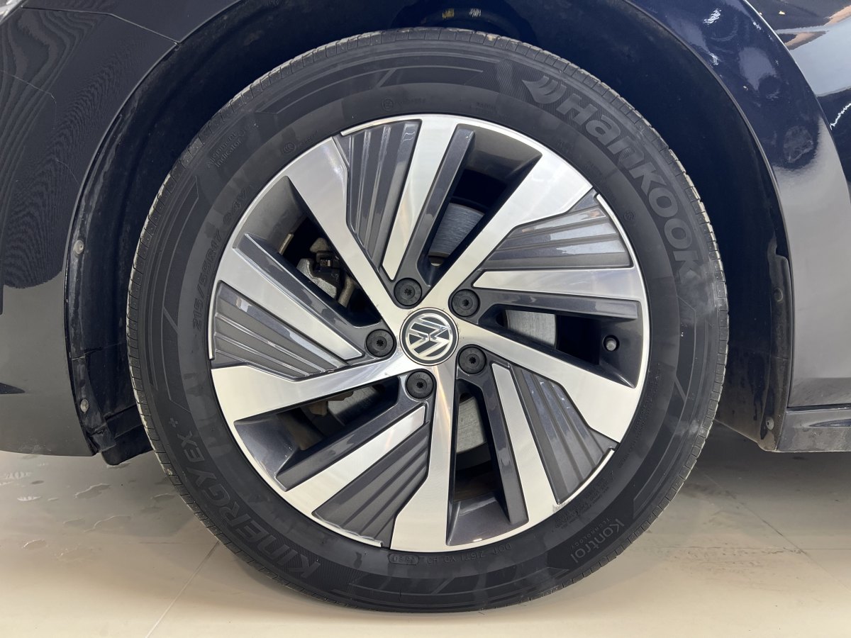 Volkswagen Passat New Energy 2021 immagine di auto #22