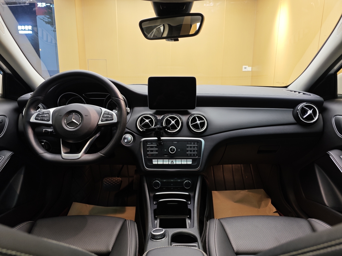 Mercedes-Benz GLA Class (Imported) 2019 #22 Mercedes-Benz GLA Class (Imported) 2019 immagine di auto #22