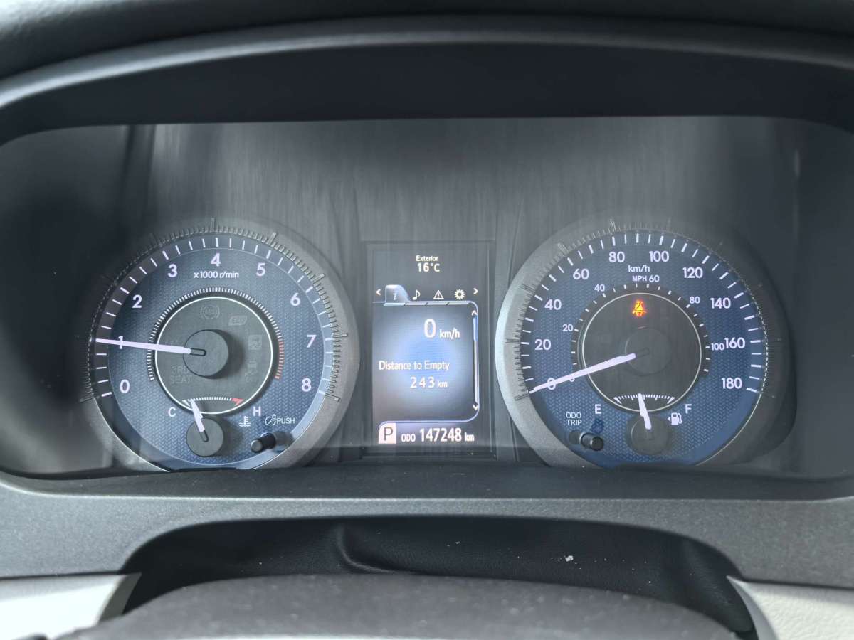 Toyota SIENNA 2019 صورة سيارة #22