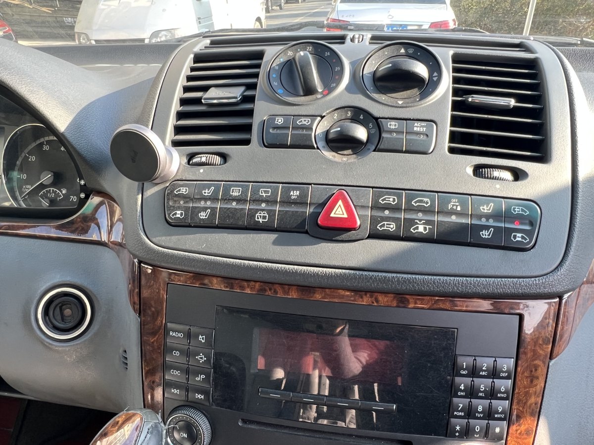 Mercedes-Benz Viano (Imported) 2008 car image #22