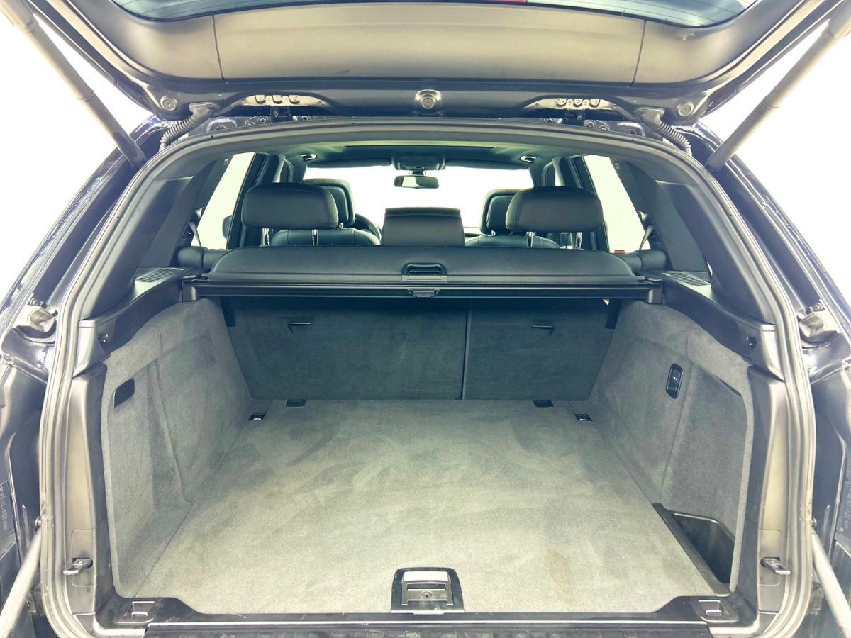 BMW X5 M 2010 car image #22