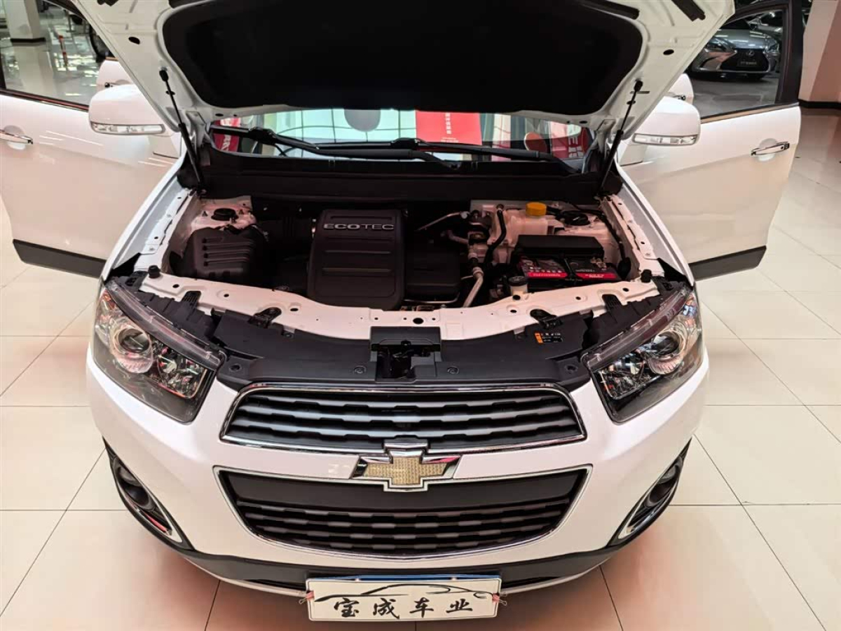 Chevrolet Captiva 2017 car image #22