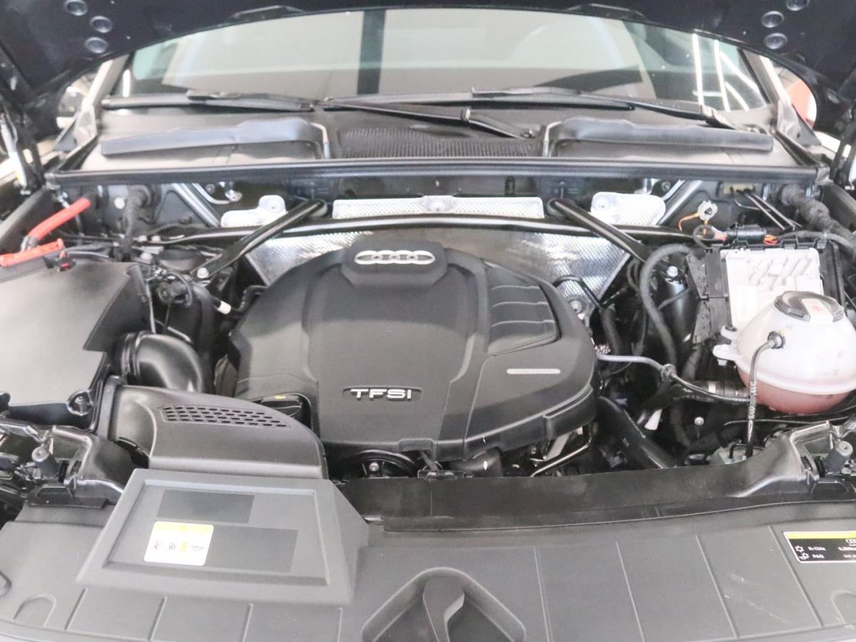 Audi Q5L 2021 car image #22