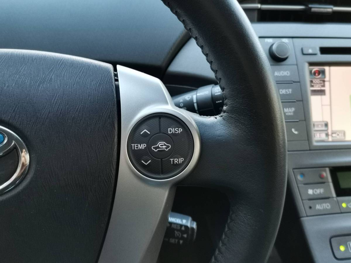 Toyota Prius 2015 car image #22