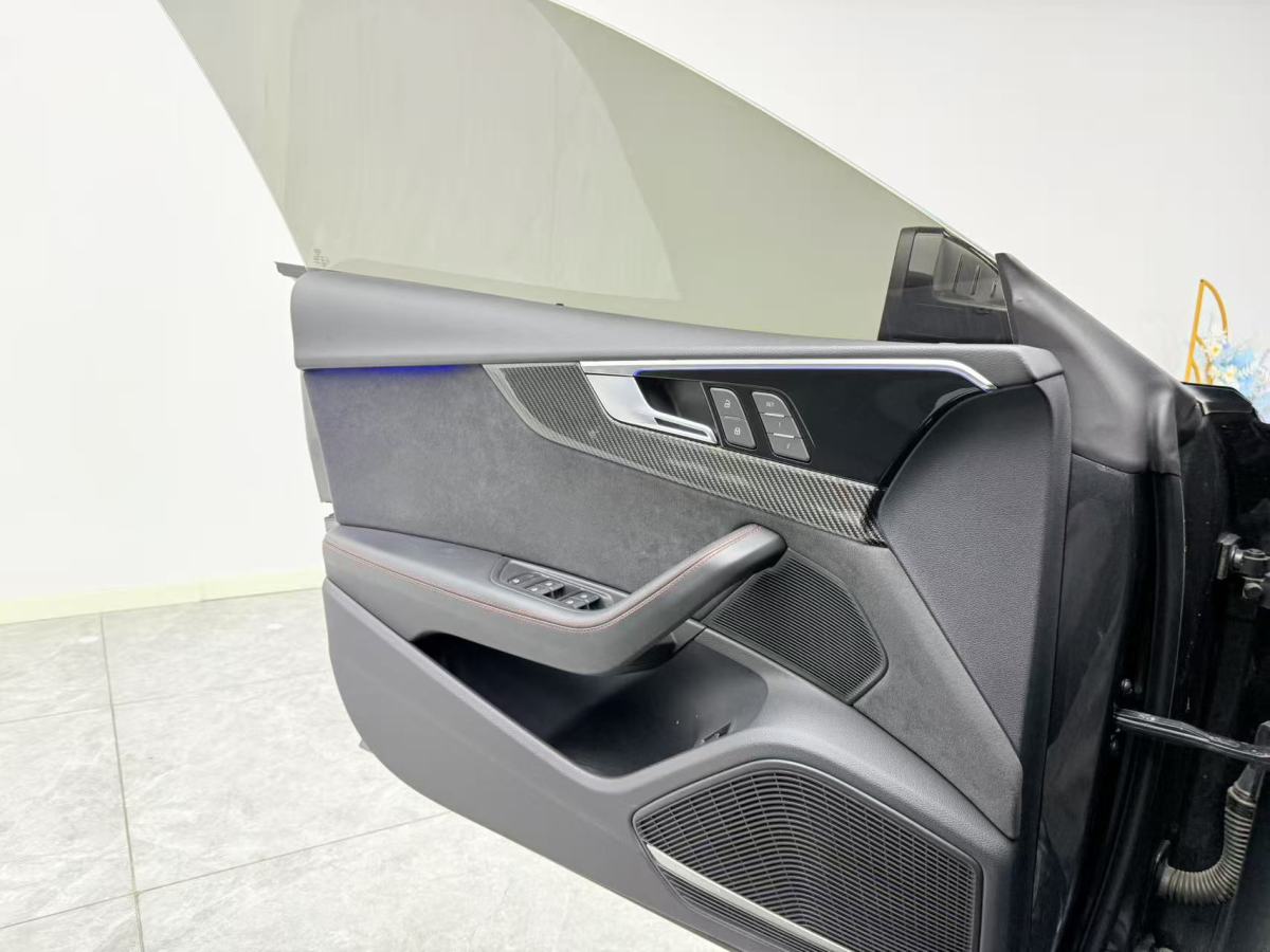 Audi RS 5 2022 car image #22