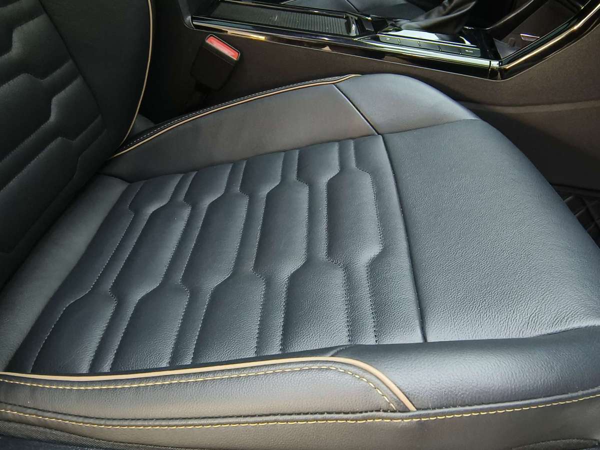 Volkswagen Passat 2020 car image #22