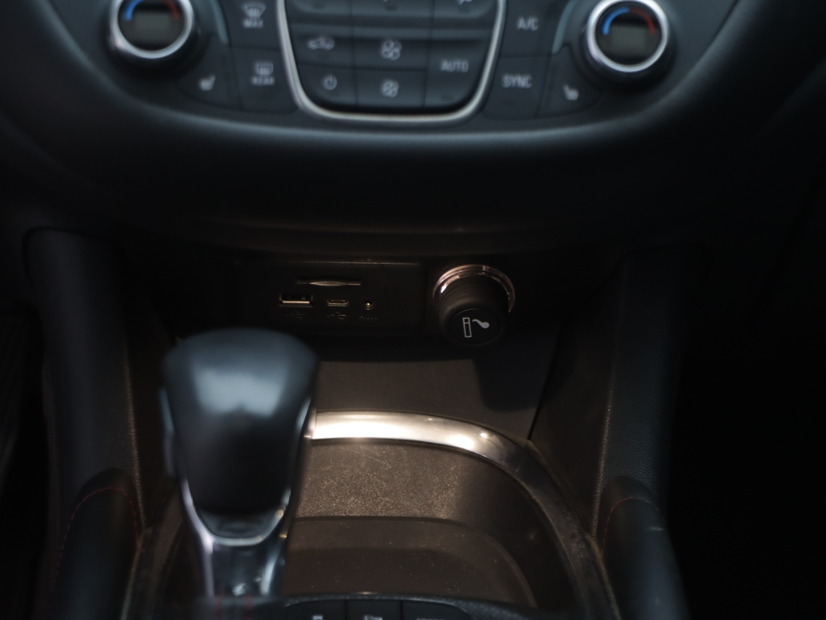 Chevrolet Malibu XL 2022 car image #22