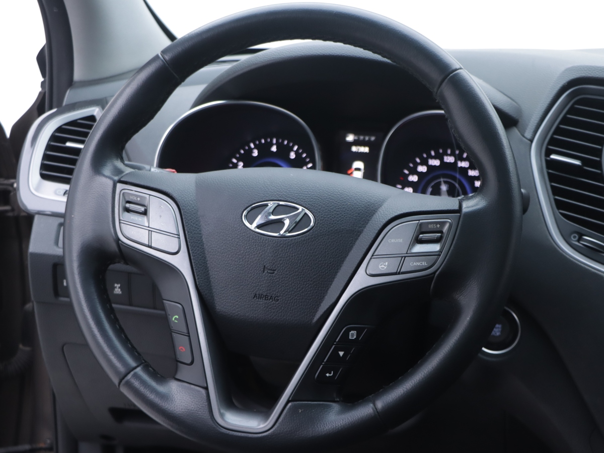 Hyundai Santa Fe 2013 car image #22