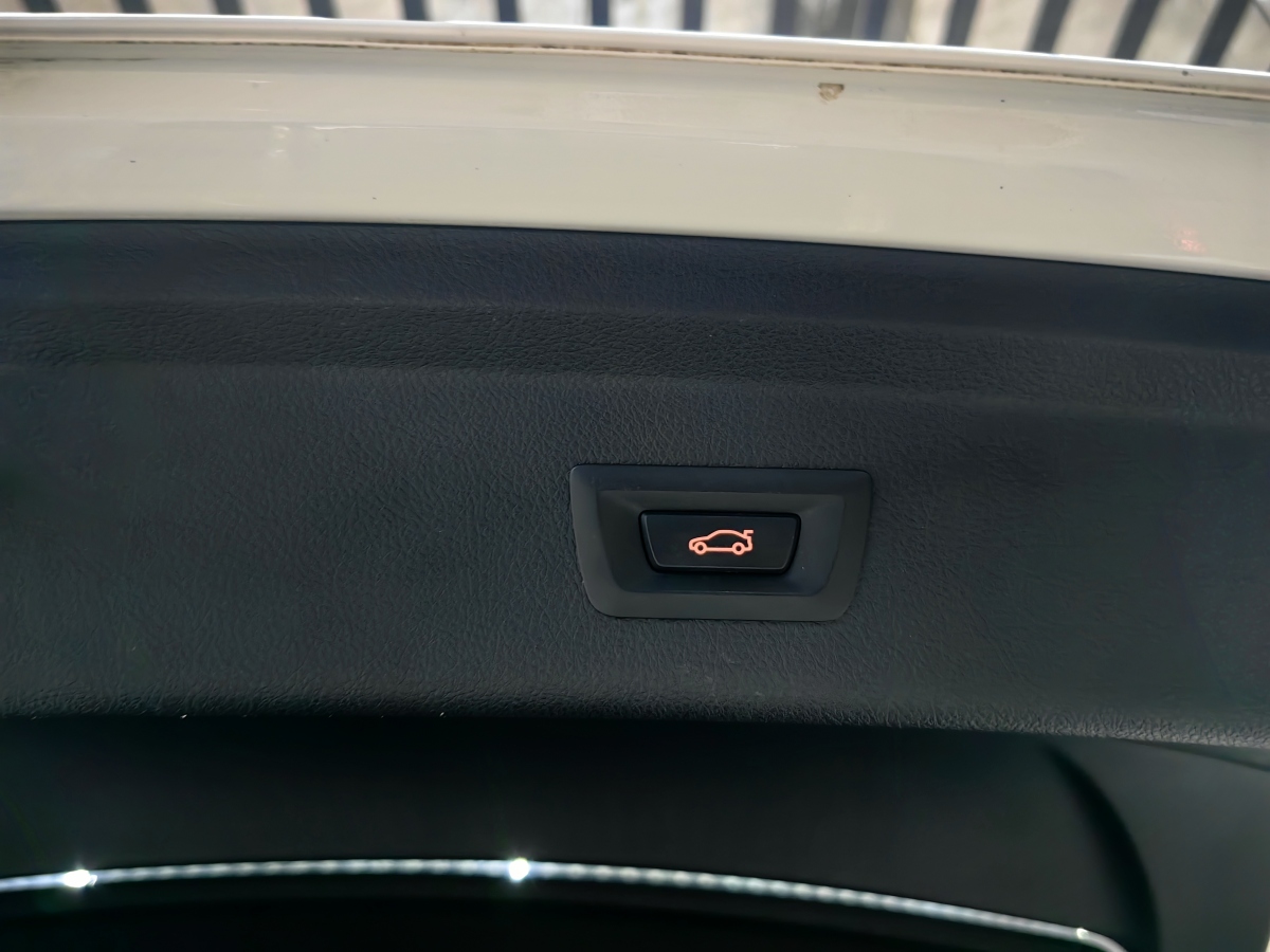 BMW 3 Series GT 2017 immagine di auto #22