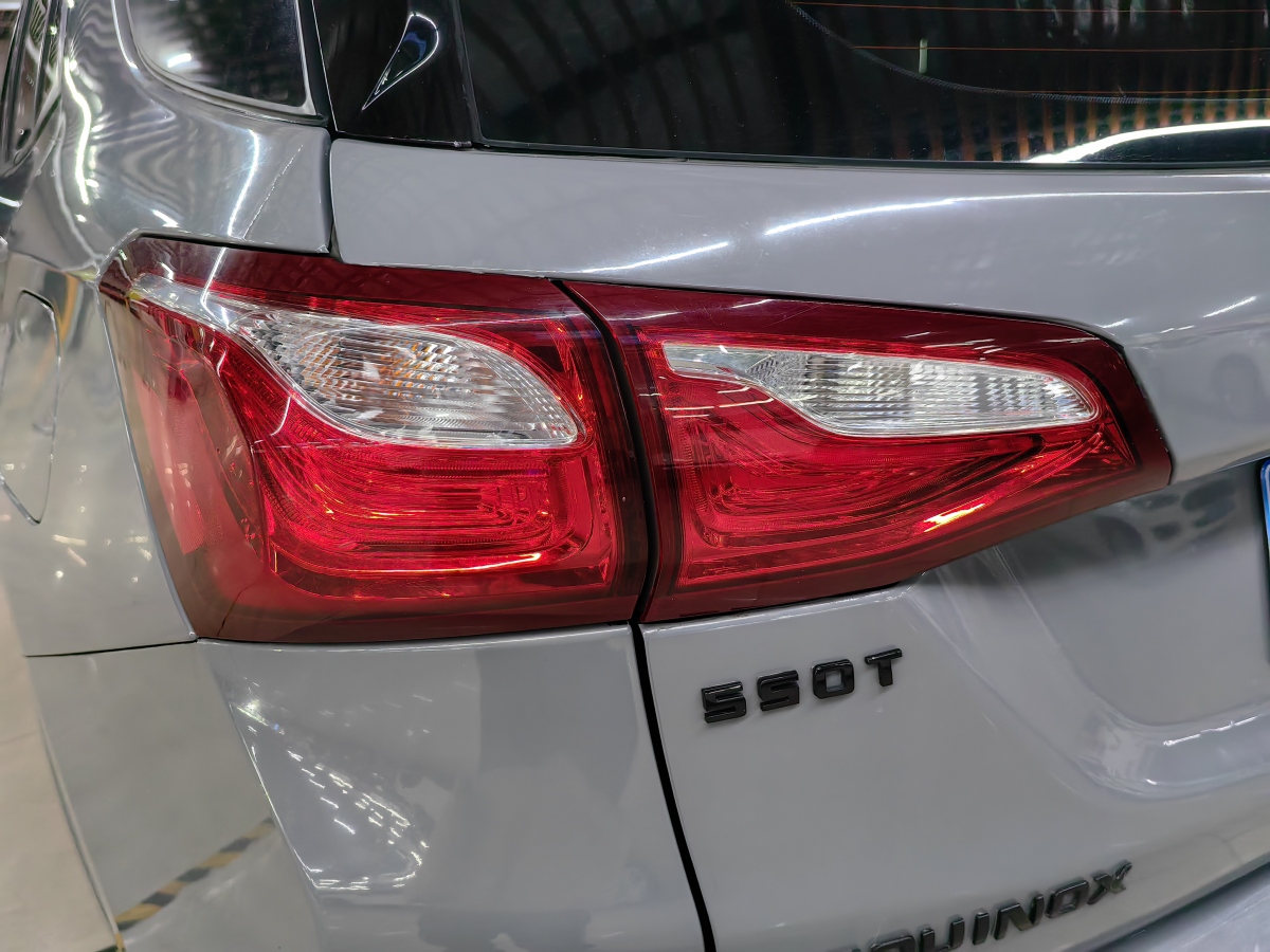 Chevrolet Equinox 2018 car image #22