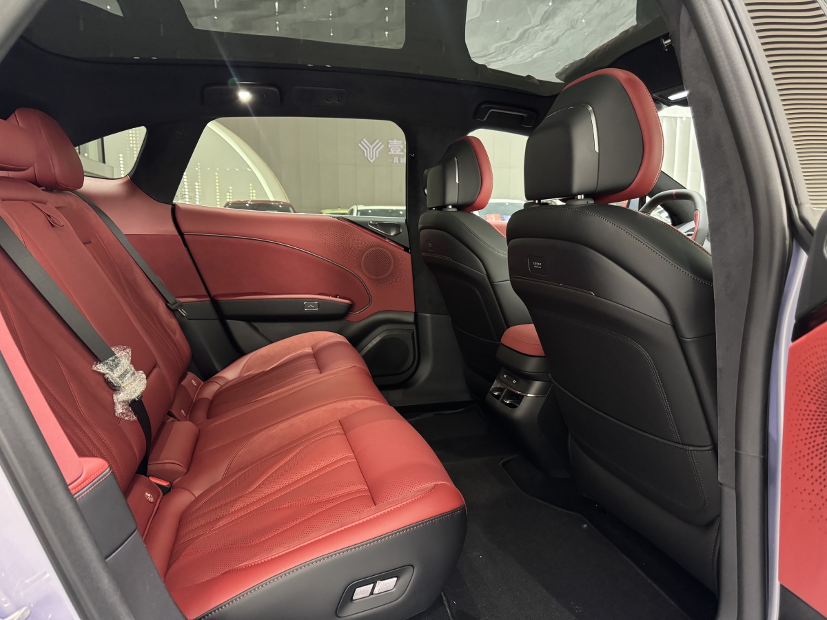 极氪 极氪007GT 2026 汽车图片 #22