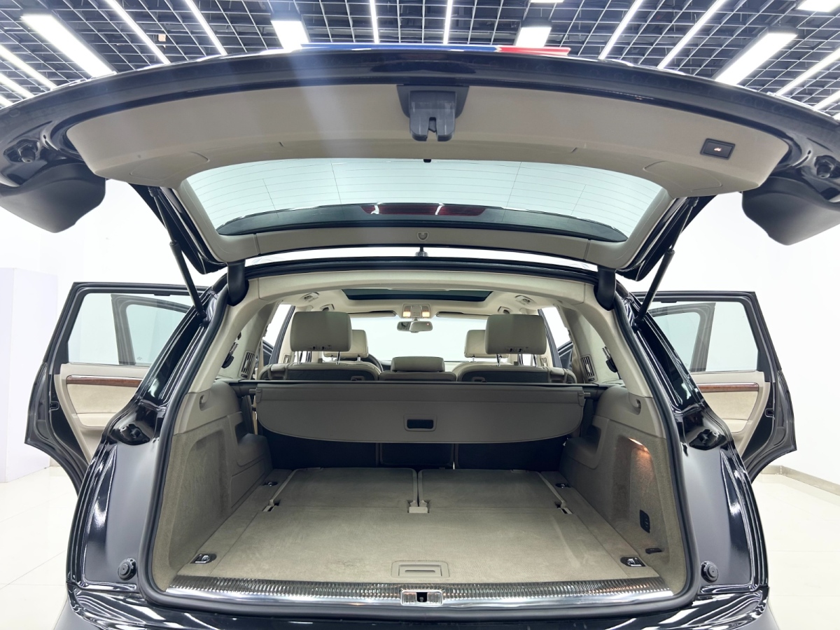 Audi Q7 2013 car image #22