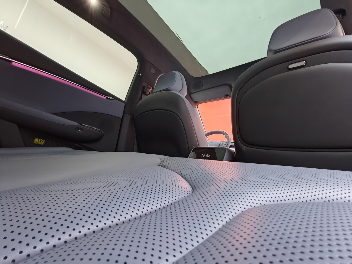 Xpeng 2025 car image #22