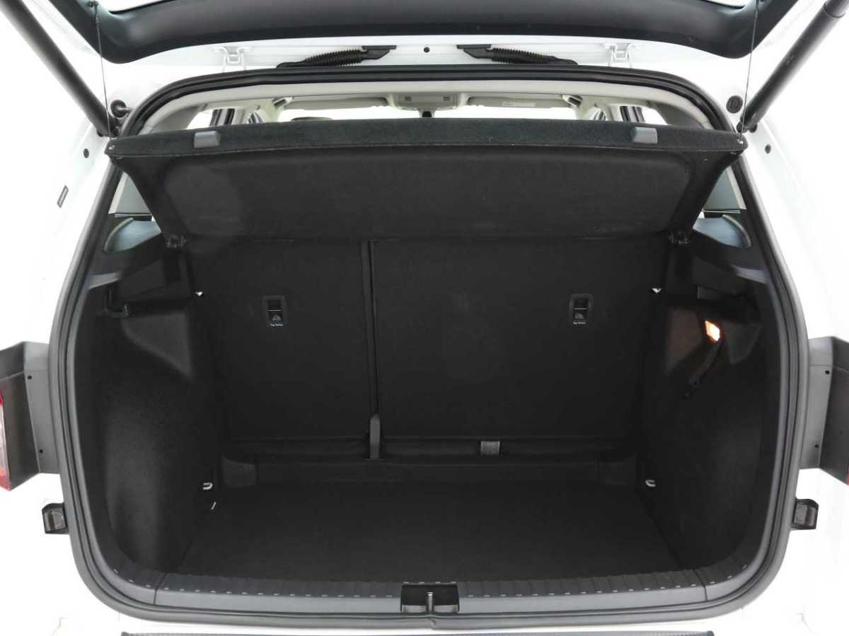 Skoda Karoq 2023 car image #22