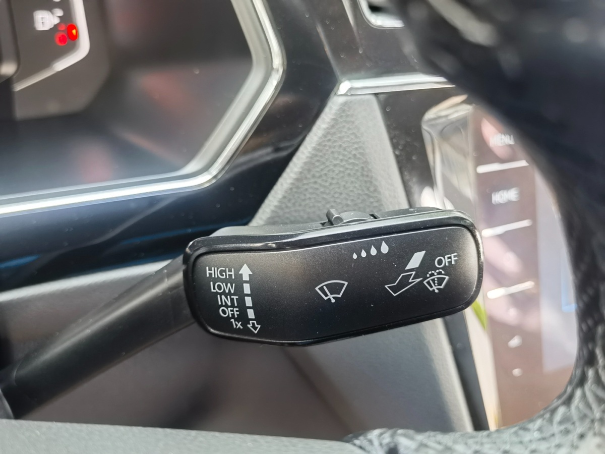 Volkswagen Tiguan X 2021 immagine di auto #22