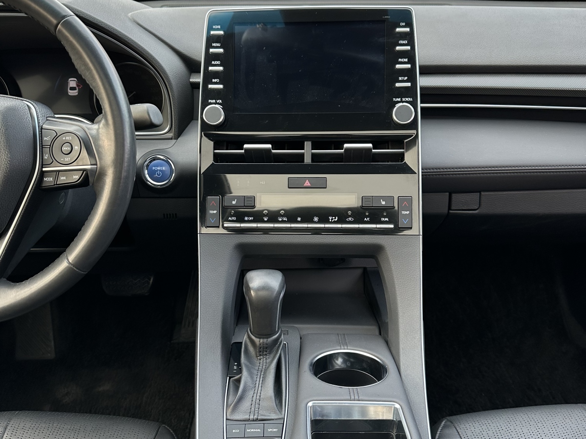 Toyota Avalon 2019 car image #22