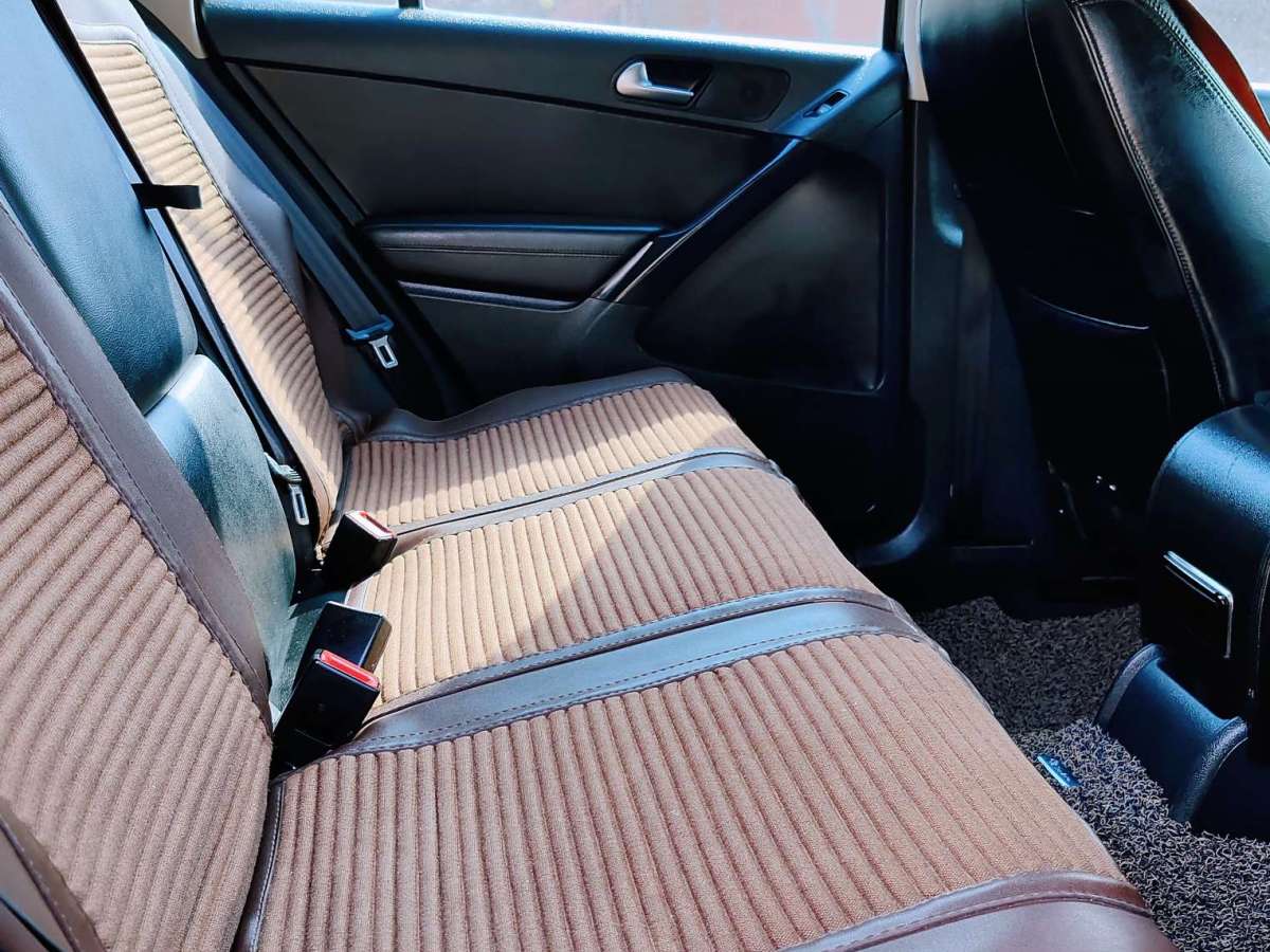 Volkswagen Tiguan 2013 car image #22