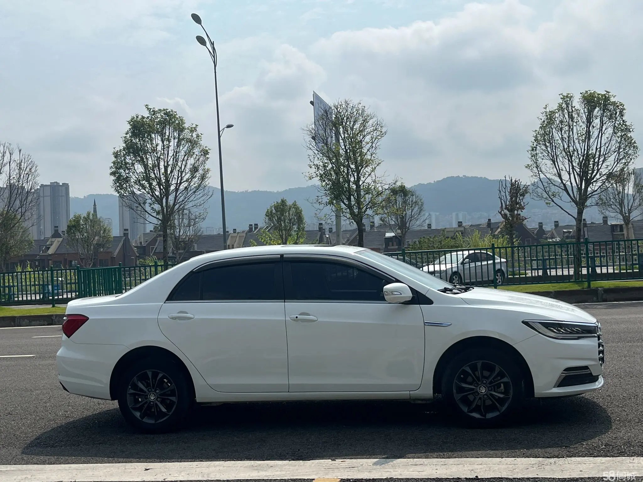 BYD Qin 2021 car image #22
