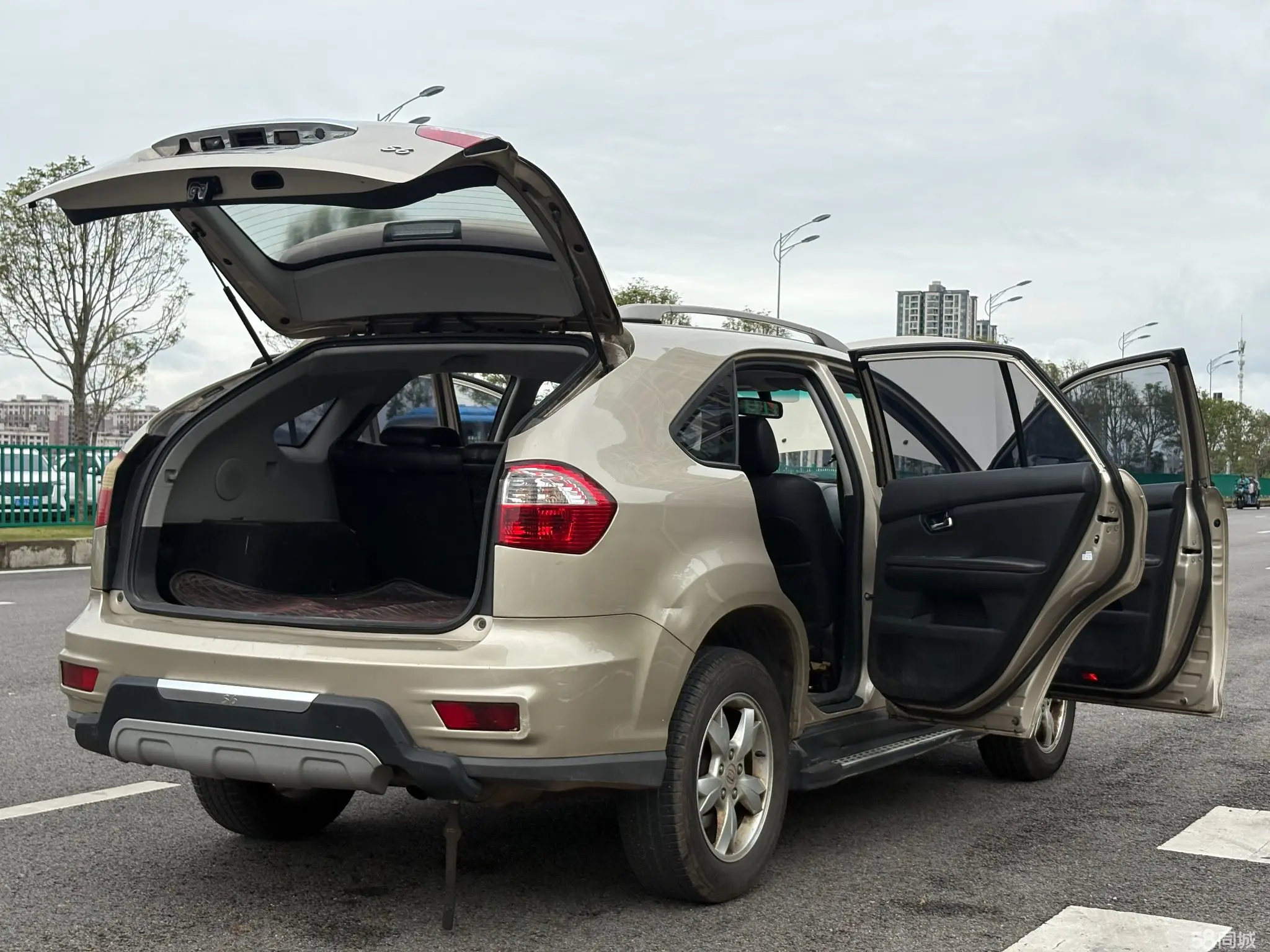 BYD S6 2015 car image #22