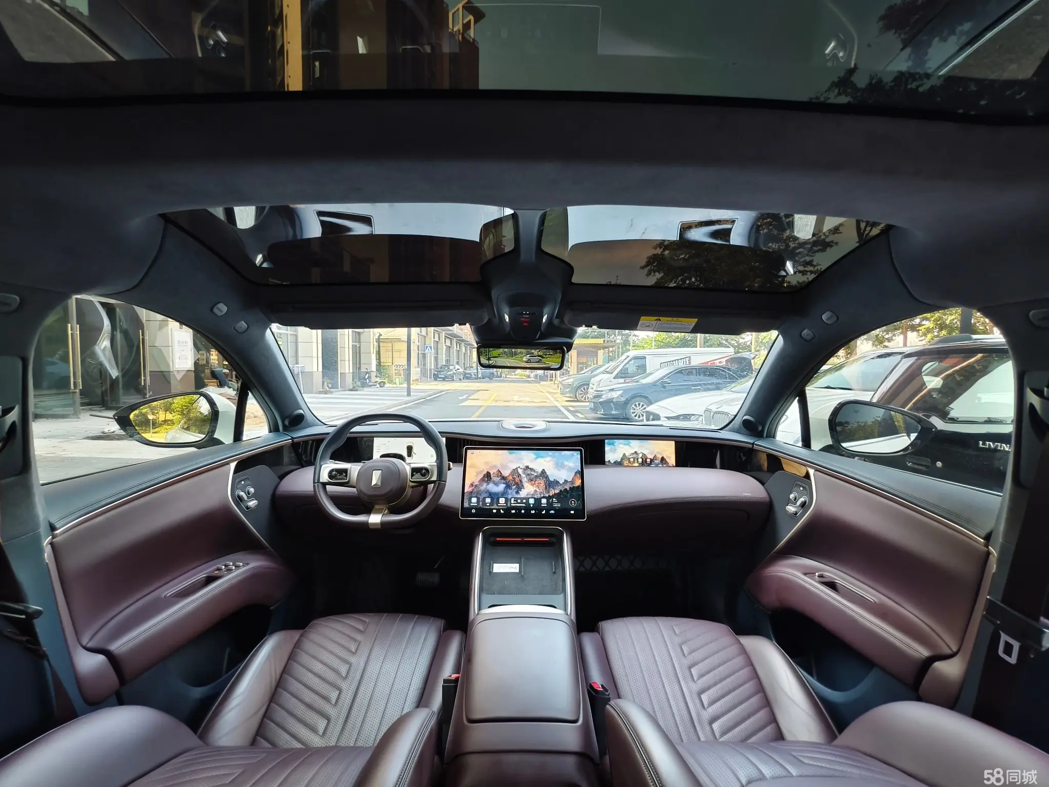 Avatr 11 2024 car image #22