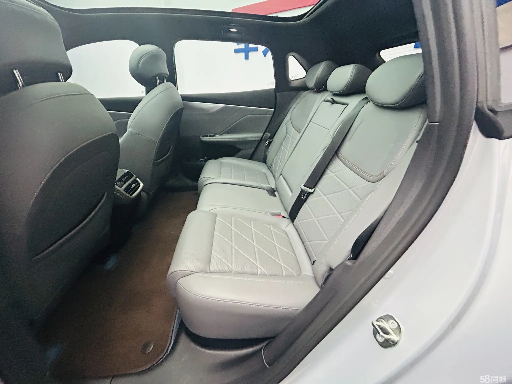 Deepal S05 2025 car image #22