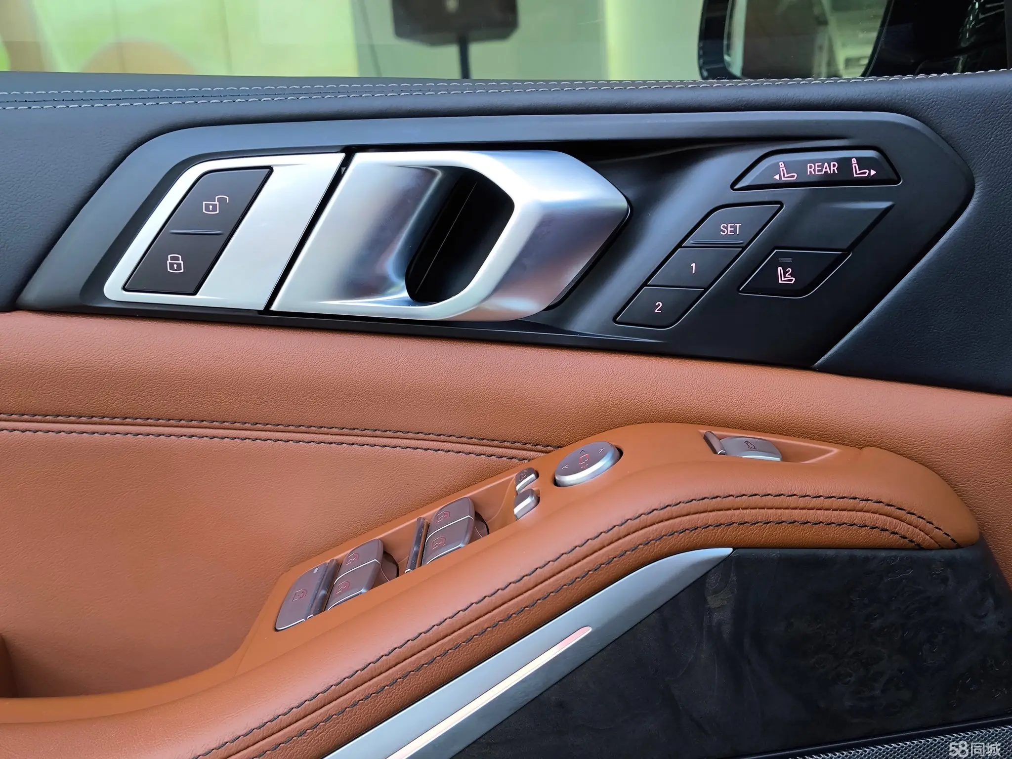 BMW X7 2023 immagine di auto #22