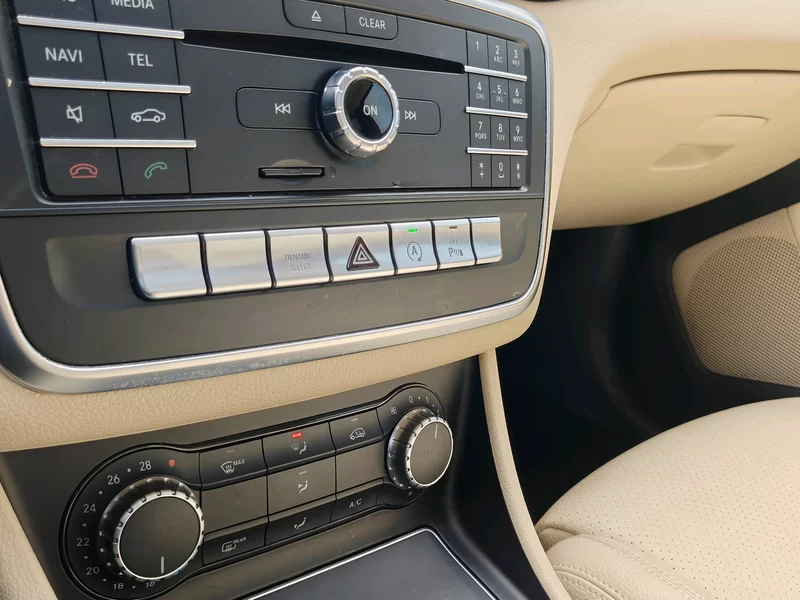 Mercedes-Benz GLA Class 2017 car image #22