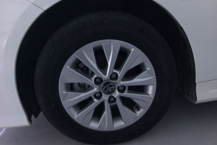 Toyota Corolla 2025 car image #9